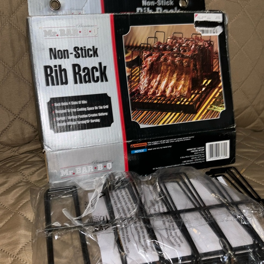 Mr Bar-B-Q non-Stick Rib Rack holds 4 slabs of ribs, designed to free space